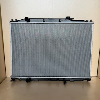 新品ラジエター ステップワゴン ラジエーター RK1・RK2 A/T特価　即納