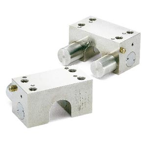 鍋屋バイテック リニアクランパ・ズィー MKRS-2500-A MKRS続きもの NBK 直線的矢がら用ブレーキ・クランプ規則体系