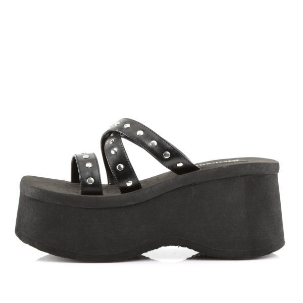 取寄せ Demonia デモニア 厚底 サンダル 黒 超厚底 9cm 人気 パンク ロリータ ゴシック ゴス ゴスロリ レディース ファッション シューズ 靴 ごつい ゴツめ 可愛い かわいい ギャル V系 原宿系 韓国 輸入 海外 ブランド メンズ 男 履ける 取寄せ Demonia デモニア 厚底 サンダル 黒 超厚底 9cm 人気 パンク ロリータ ゴシック ゴス ゴスロリ レディース ファッション シューズ 靴 ごつい ゴツめ 可愛い かわいい ギャル V系 原宿系 韓国 輸入 海外 ブランド メンズ 男 履ける