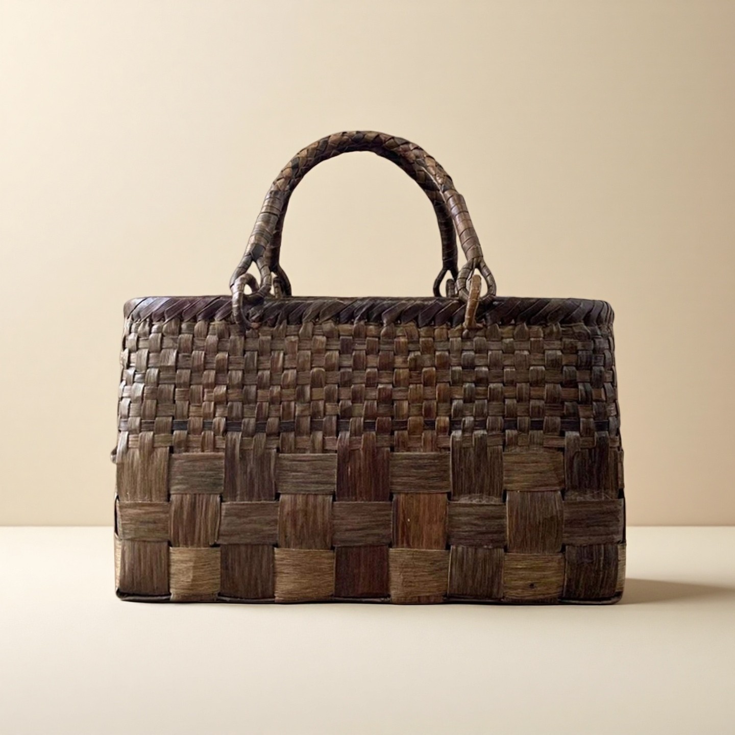 山葡萄　胡桃　カゴバック　国産　手作り　ハンドメイド 楽天市場】胡桃と山葡萄 胡桃かごバッグ、山葡萄かごバッグ