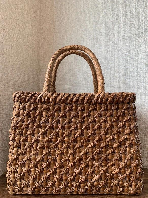 山葡萄 山葡萄かごバッグ 手作り 籠バッグ 内布あり 三つ編み 和服バッグ ゆかたバッグ レディースバッグ (約)幅36×本体高さ25×マチ12cm