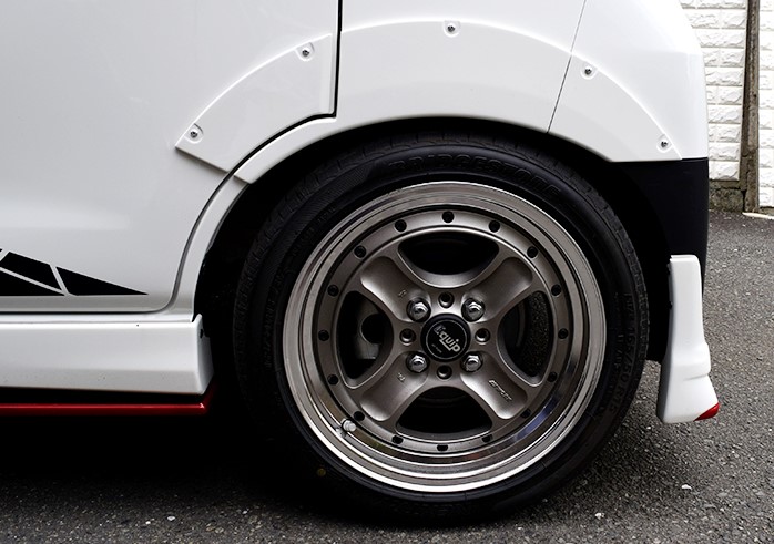 (S321V/S331Vハイゼットカーゴ)ワイドオーバーフェンダーキット塗装済み/未塗装[ブレスクリエイション/BLESSCREATION]｜エスエイチカンパニー