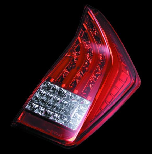 Valenti プリウスαヴァレンティ ジュエルLEDテールランプ レッドクロム ジュエルLEDテールランプTRAD プリウスα (40系)｜製品情報｜VALENTI