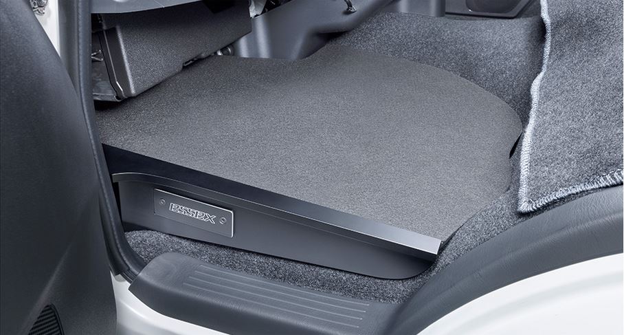 ハイエース CRS Essex フロアマット CRS フロアマットフロントセカンドセットESSEX エンブレム
