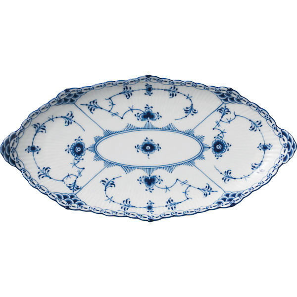 ロイヤルコペンハーゲン　ブルーフルーテッド　ハーフレース　リーフディッシュ送料込 ブルーフルーテッド ハーフレース クレセントディッシュ 22cm|ロイヤル