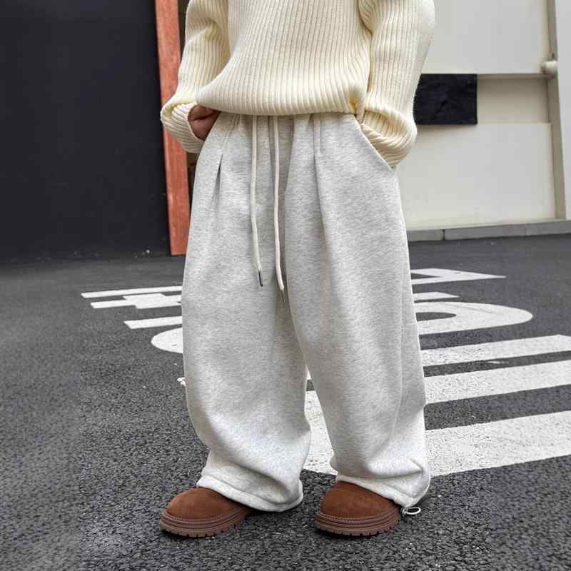 子供用パンツ 裏起毛パンツ 秋冬 男の子 厚手 スウェットパンツ 長ズボン ミドルライズ 無地 90cm 100cm 110cm 120cm 130cm 140cm グレー ベージュ