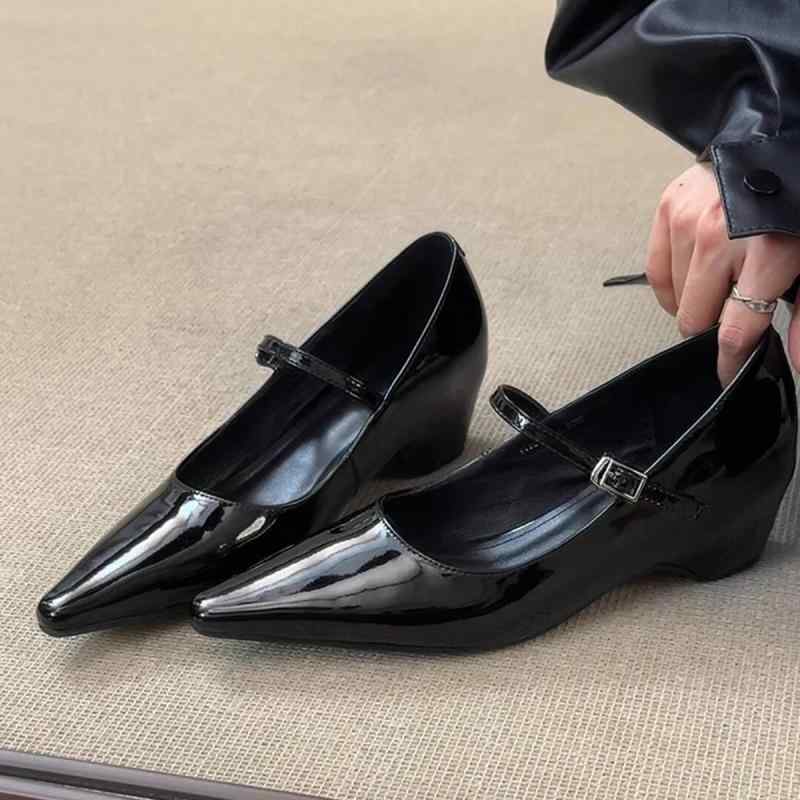 パンプス レディース ポインテッドトゥ ハイヒール 6糎~8糎 黒いこと エナメル調 同盟罷業一巡り 羊革 スリングバック 置き目踵 普段使い走り 寄り合い 春夏 秋冬