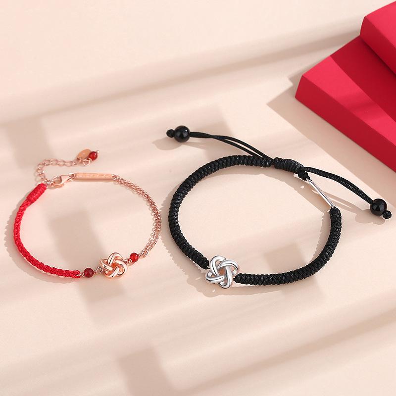 ブレスレット ペア 四つ葉 クローバー 同心結 恋人 お揃い オリジナル 編み込み 赤い 紐 シルバー S925 銀 黒 ブラック レッド アレルギー対応