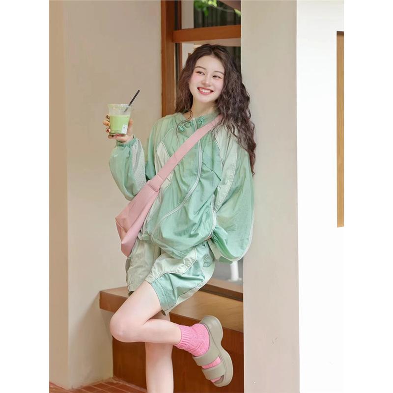セットアップ レディース リゾート ビーチウェア 春夏 3D 立体柄 曝け出す 刺・墸入り 緑 グリーン 配色 上下セット ショートパンツ カジュアル 普段使い