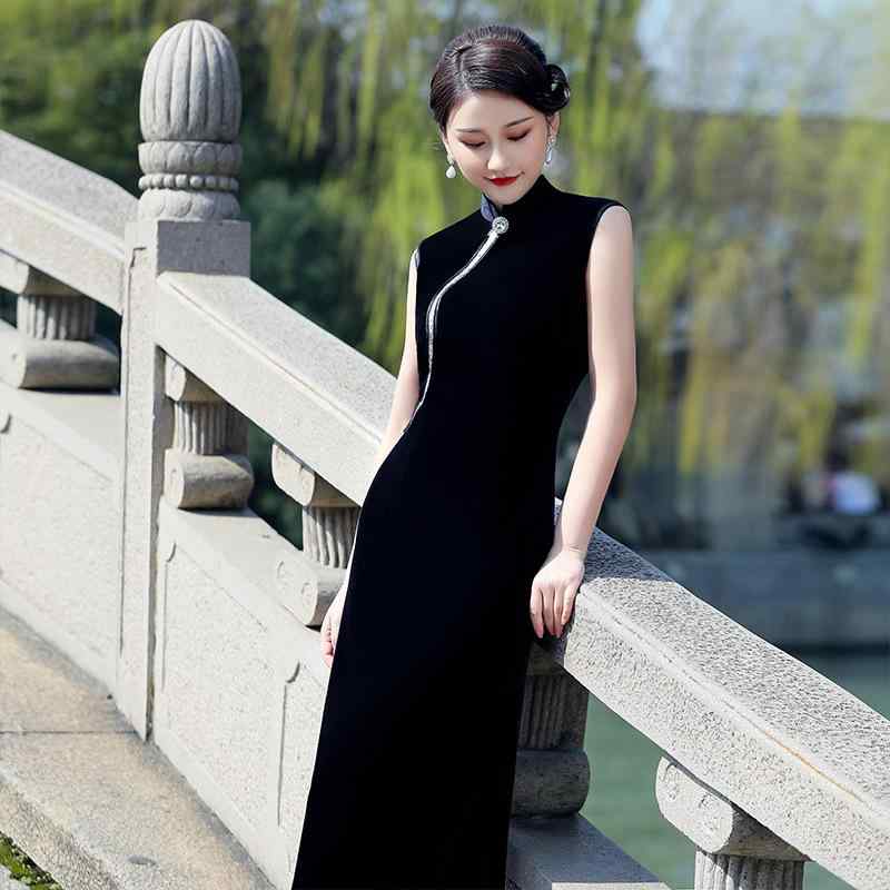 瀬戸もの御召しもの レディース 天鵞絨 ロング 瀬戸もの御召しもの 衣装 ノースリーブ 窈窕たる 中国風 膝下 立襟 曲がった名取り草 伸縮性 細長い切口 寄りあい 華燭の典 黒いこと 黒