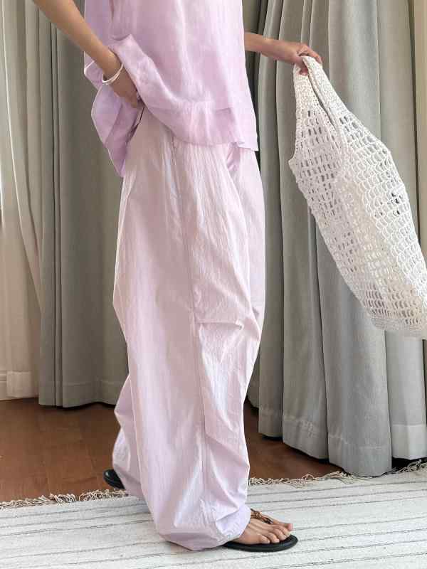 レディース ワイドパンツ クロップドレッグ 傘型 ミリタリーパンツ 滑らか 快適 ゆったり スリム効果 長丈 高腰 薄手 切り替え 灰緑 粉紫 ナイロン 素材 日韓 カジュアル スタイル 無弾性 基本 デザイン 夏 シーズン|シャドーテール