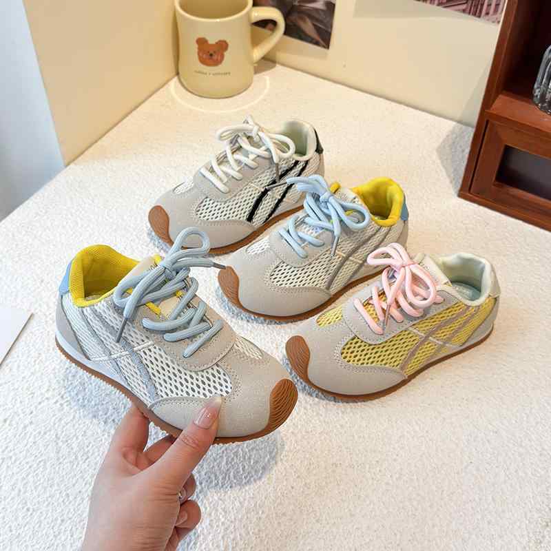 キッズ スニーカー 子供靴 男の子 女の子 運動靴 マカロンカラー メッシュ 通気性 軽量 滑り止め カジュアル ランニングシューズ 春夏 ベージュ ブラック系