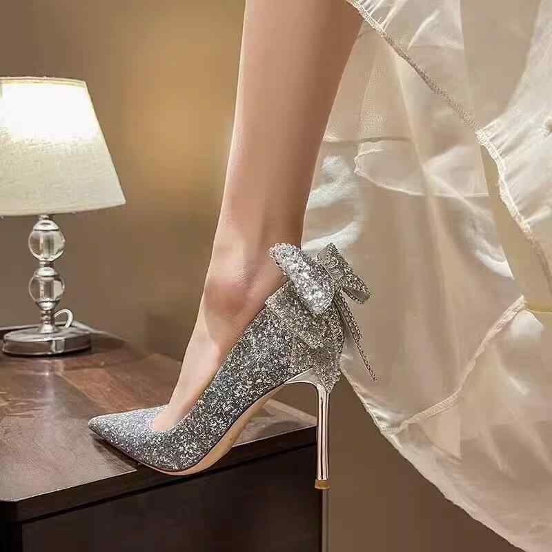 パンプス レディース 成人式 結婚式 パーティー シルバー ブラック ラインストーン ハイヒール 太ヒール 7cm 9cm ラウンドトゥ かわいい