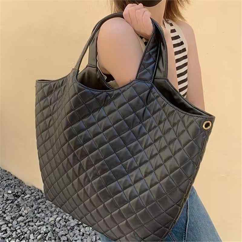 トートバッグ レディース 羊革 ラムレザー 菱形 2way ショルダーバッグ ハンドバッグ 大容量 普段使い