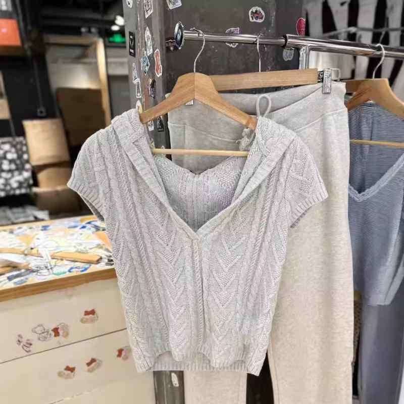 ニット レディース Vネック ブルー 麻花模様 半袖 プルオーバー トップス スリム 伸縮性