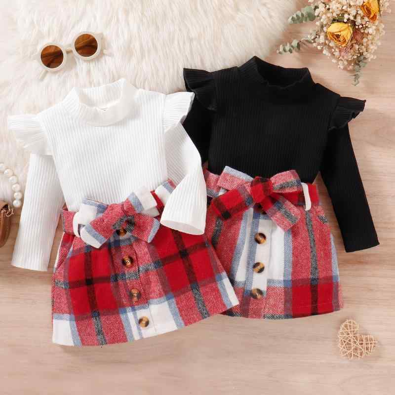 子供用セットアップ 秋冬物 トップス（黒 白）＋ チェック柄 ミニスカート 2点セット 普段使い 伸縮性 コットン