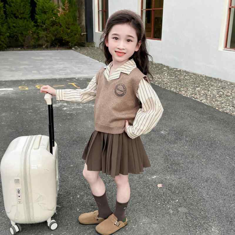 子供用スカート フォーマルスーツ 3点セット ストライプ柄 ベスト付き 長袖シャツ プリーツスカート 学院風 グレー系 ブラウン系 春秋 中小 детская одежда