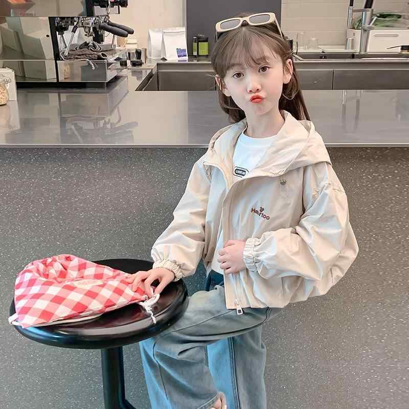 子供服 ジャケット 女の子 春秋 スポーツ カジュアル ジャンパー フード付き ポリエステル アウター ショート丈 100 110 120 130 140 150