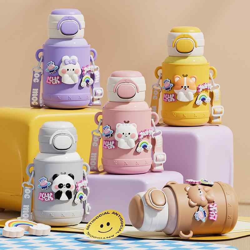 水筒 キッズ 子供用 ストロー付き ステンレス 550ml 保温 保冷 携帯用 コップ付き かわいい 動物柄 こども 子ども ケータイマグ カバー付き 通学 遠足 幼稚園 保育園