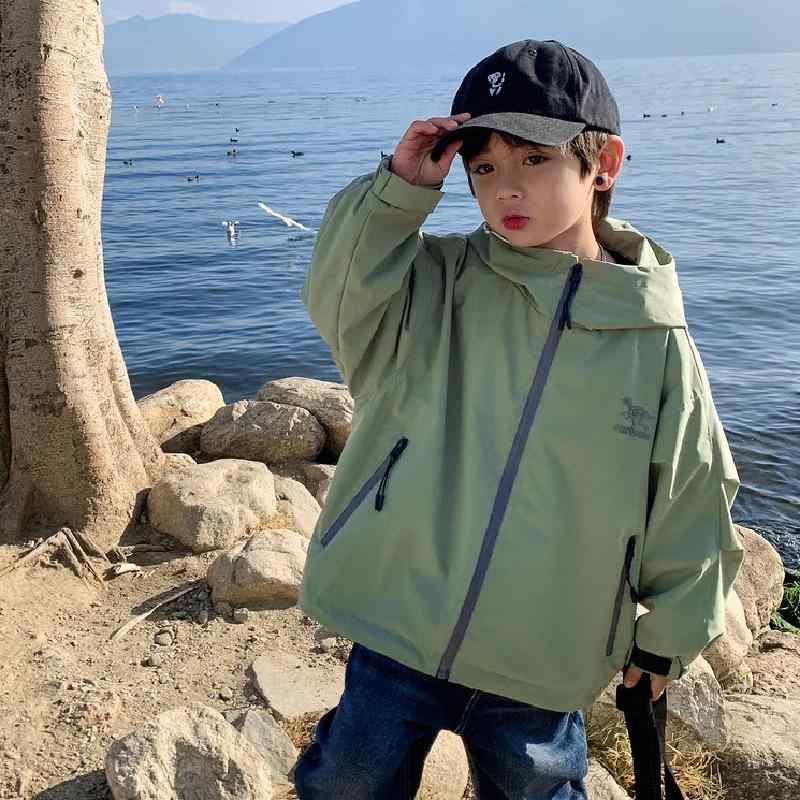 子供服 ジャケット キッズ 男の子 アウター 春秋 薄手 フード付き 防風 撥水 ボーイズ カッコいい カーキ ブラック 110cm 120cm 130cm 140cm 150cm 160cm