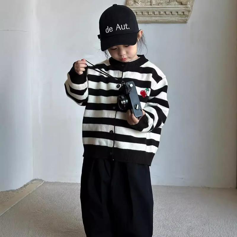 ニットカーディガン キッズ 春秋 男女兼用 子供服 ストライプ 無地 コットン 長袖 トップス かわいい 刺・墸 黒 ブラック 90cm 100cm 110cm 120cm 130cm 140cm 150cm