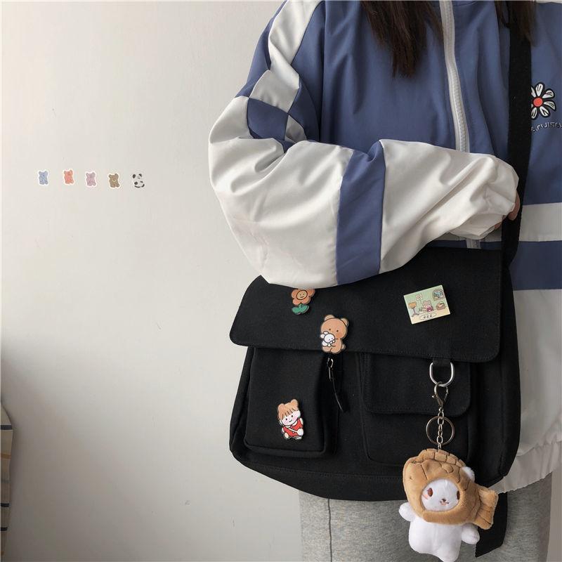 ショルダーバッグ レディース ガールズ 斜めがけ 鞄 キャンバス バッグ 大容量 原宿 かわいい 古着風 韓国 学生 メッセンジャーバッグ 旅行