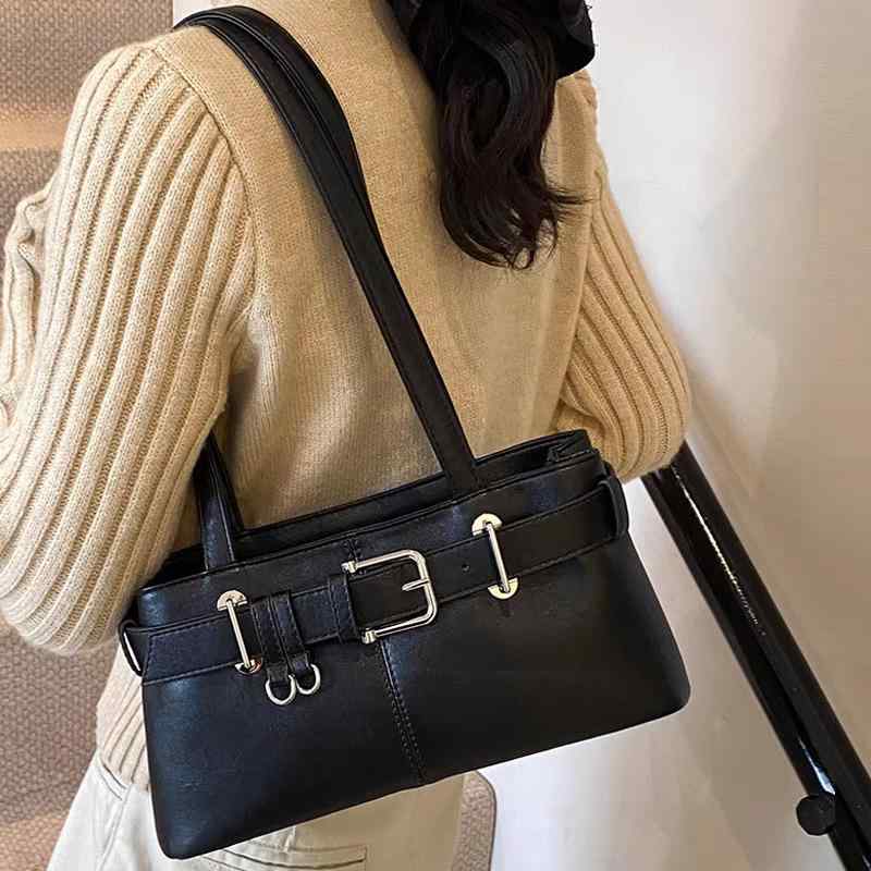 バッグ レディース 女性用 本革 バゲットバッグ ショルダー 鞄 通勤 普段使い ブラック ホワイト レッド