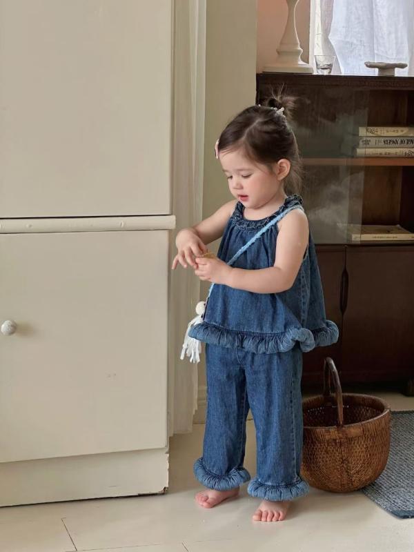 子供用デニムセットアップ 女の子用トップス＆パンツの2点セット 夏服 薄手 ノースリーブ コットン かわいい ガールズカジュアル 90cm 100cm 110cm 120cm 130cm