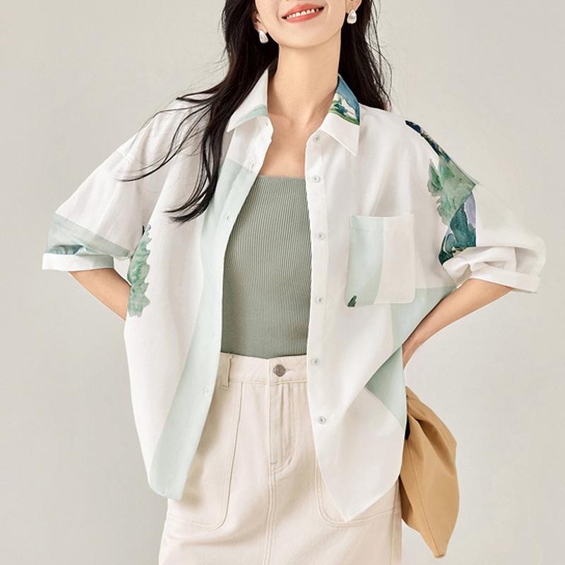 シャツ レディース 半袖 白色プリント ゆったり トップス ポリエステル 通勤スタイル 快適 接触冷感