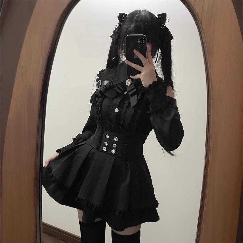 シャツ レディース 肩出し トップス 高見え ブラウス スカート セットアップ 膝丈スカート プリンセススリーブ 長袖 カットアウト 切り替え 無地 赤 グレー ブラック 灰青 らくちん 伸縮性 私服 パーティー お呼ばれ 上品 きれいめ お姉さん S