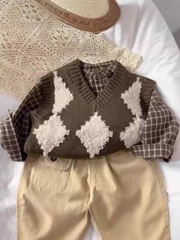 ニットベスト 子供服 春秋 Vネック ベビー 中厚手 ノースリーブ セーター トップス 男女兼用 ボーイズ ガールズ 普段着 韓国風 かわいい 幼稚園 保育園 小学生 90 100 110 120 130 140 150 160cm
