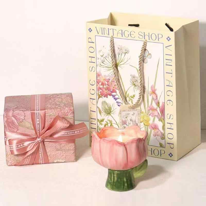 アロマキャンドル クリスマス 雑貨 大豆ワックス 香水 バラ 薔薇 梨 ジャスミン ライチ 陶器 花形 かわいい ギフト プレゼント 贈り物 誕生日 母の日 記念日 部屋 玄関 寝室 リビング