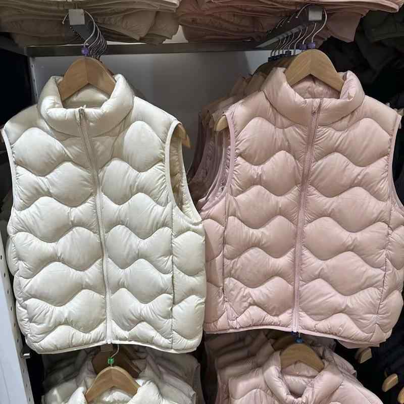 子供用 ダウンベスト 男の子 女の子 アウター ジャケット 秋冬 暖か 軽量 羽毛 チョッキ 110 120 130 140 150 160 ピンク系 ベージュ オリーブ