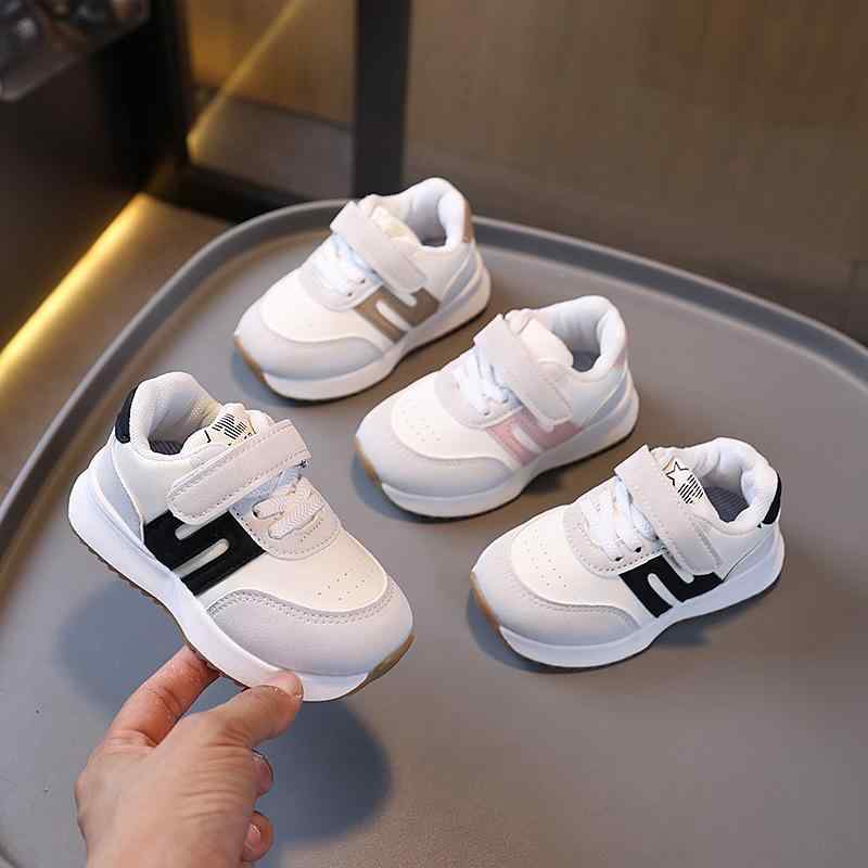 キッズ スニーカー ベビー シューズ 男の子 女の子 運動靴 ランニングシューズ 白 軽量 柔らかい靴底 春秋 黒 ピンク系 カーキ