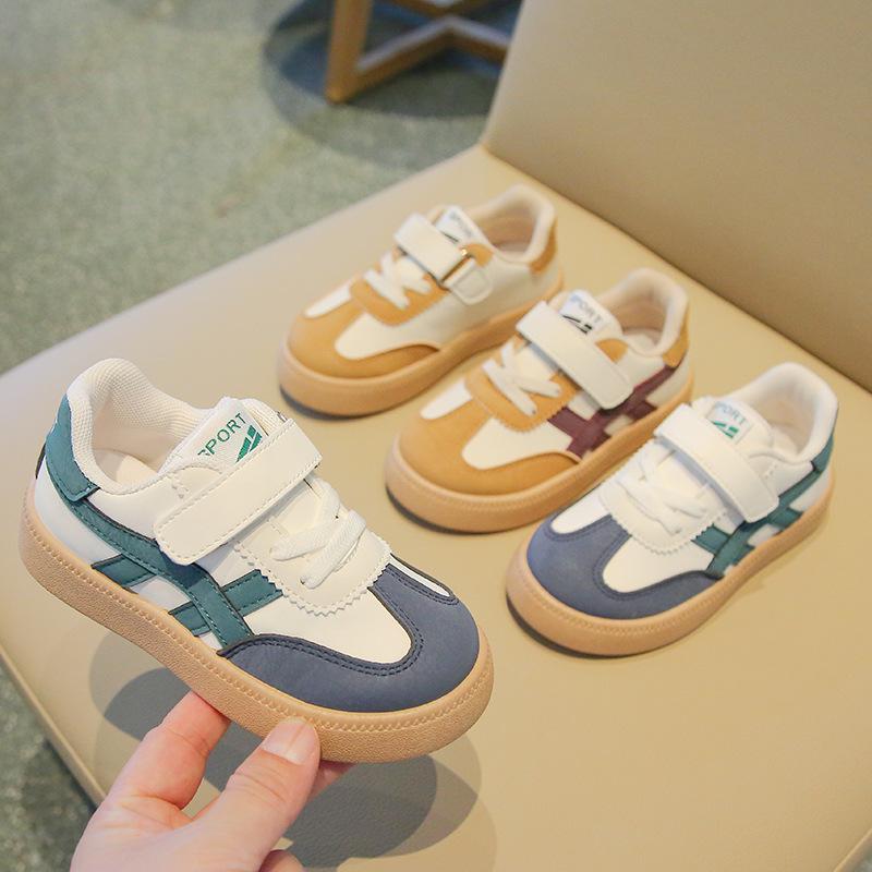 キッズ スニーカー 子供 男の子 女の子 運動靴 軽量 幼児 1歳 2歳 3歳 4歳 5歳 6歳 人工皮革 春秋 スポーティー 普段使い 幼稚園 保育園 ブラウン ブルー