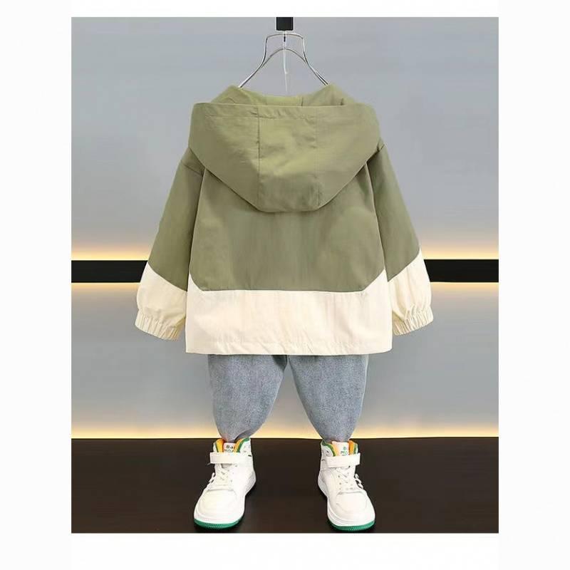 子供服 ジャケット 男の子 アウター 春秋 中小学生 高学年 ボーイズ ウィンドブレーカー ジャンパー カジュアル 普段着 撥水 防風 フード付き ブルゾン 110 120 130 140 150 160 ブルー グリーン