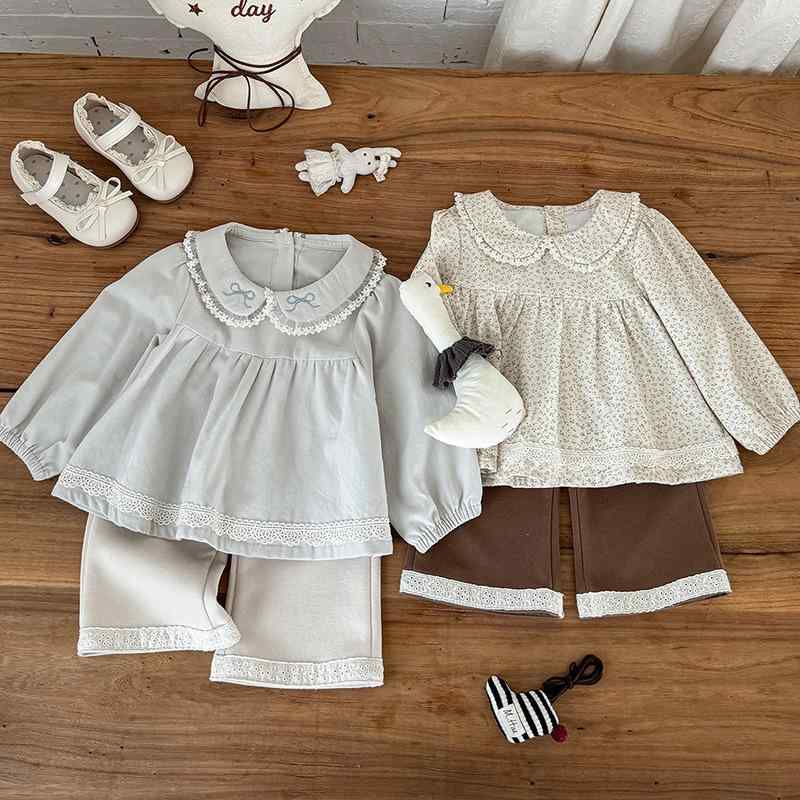 シャツ キッズ 長袖 A類 綿100% 幼児 1歳 2歳 3歳 80cm 90cm 100cm 秋物 韓国風 かわいい 襟付き 柔らかい カフェ色 ブルーグレー 花柄 レース