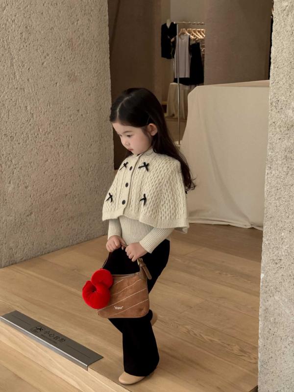 子供服 ニット 女の子 カーディガン ポンチョ & パンツ 2点セット レトロ ちょう結び 長袖 丸首 無地 花柄 柔らかい 綿混紡 春秋 90 100 110 120 130 140