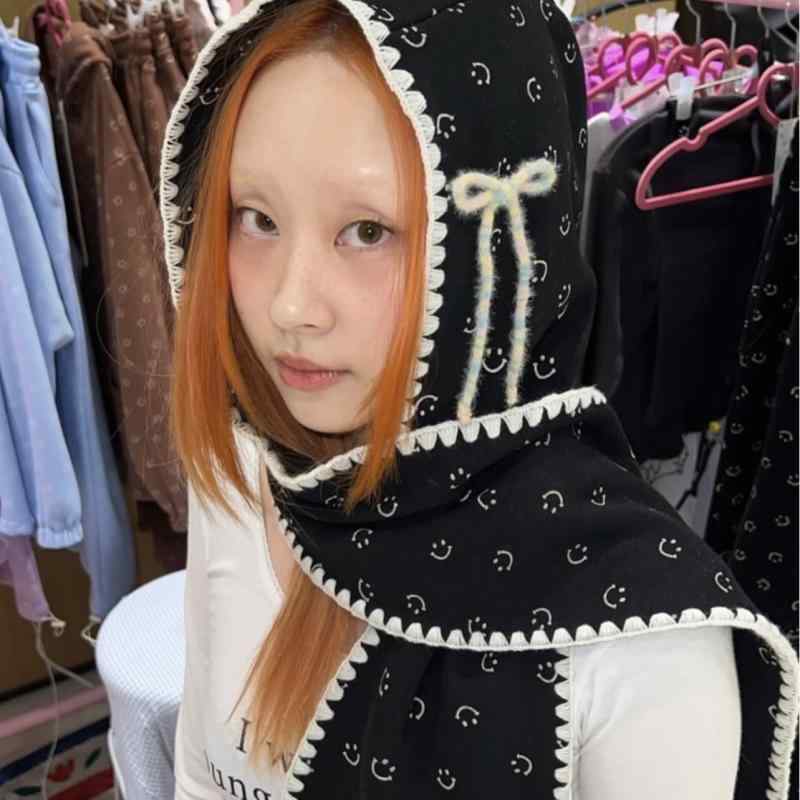 帽子 レディース 小顔効果 防寒 秋冬 あったか スヌード 一体型 ニット帽 かわいい スマイル柄 コットン