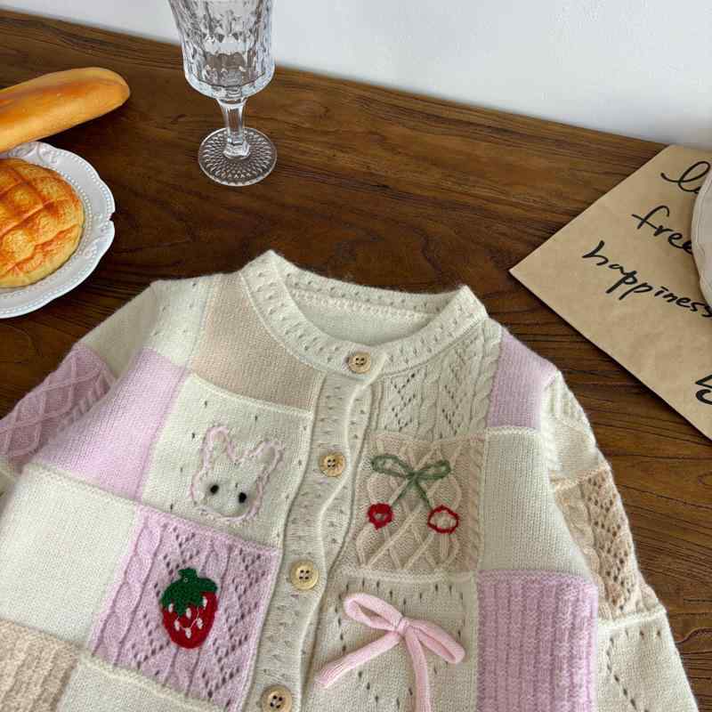 子供服 ニット カーディガン 女の子 ベビー服 かわいい 蝶結び 丸首 長袖 アウター 春秋 ミルク ホワイト