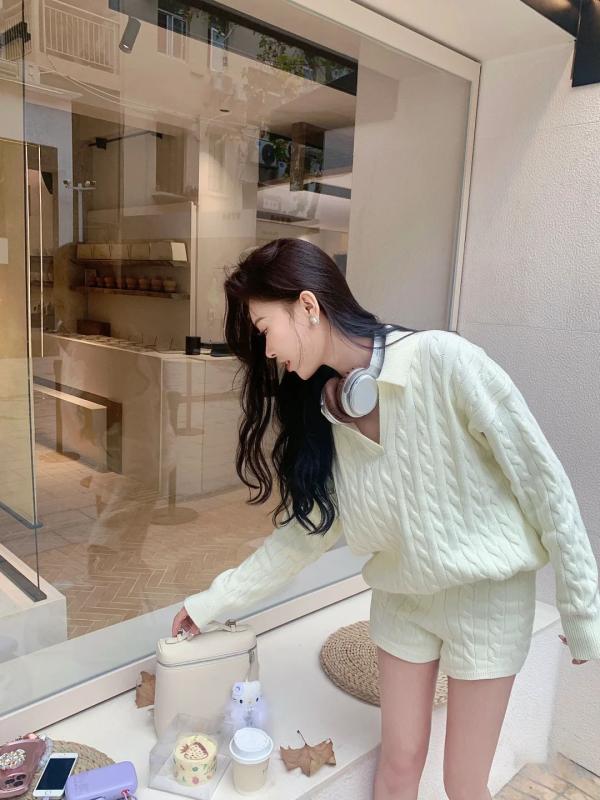 ニット レディース セットアップ ケーブル編み 長袖 トップス ショートパンツ ゆったり ざっくり 厚手 文芸風 レトロ風 ホワイト グレー
