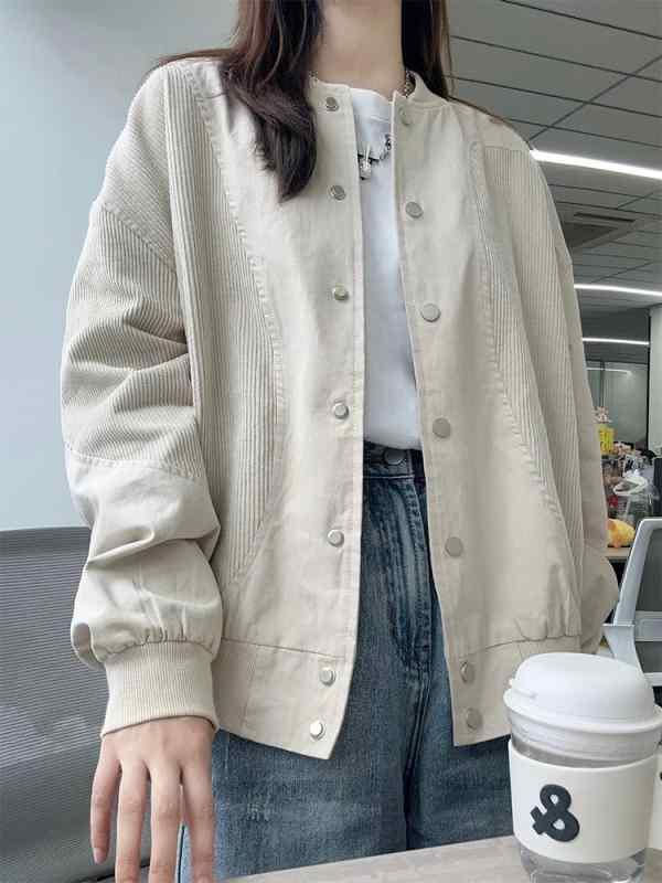 ジャケット レディース コーデュロイ 切り替え スタジャン ベースボール 秋冬 ゆったり リラックス ラウンドネック 普段使い かわいい 燕麦色