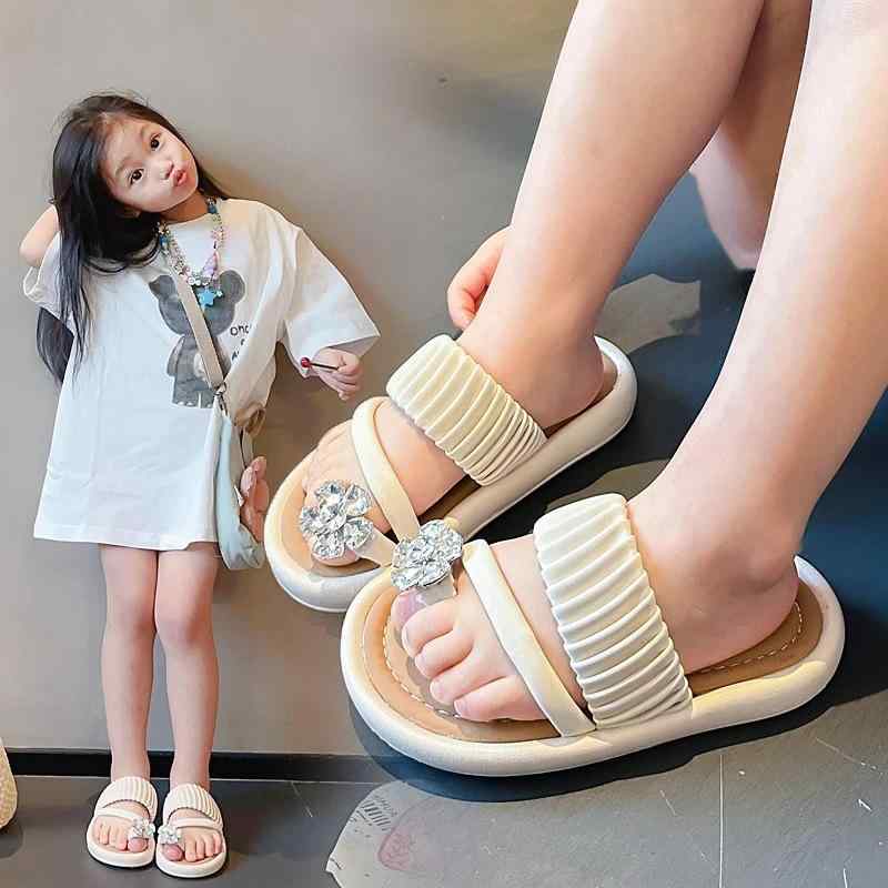 サンダル キッズ ちびっ子 お嬢さん 滑っこいサンダル 花柄 伝達ルート石ころ アウトドア 普段使い走り 水遊び