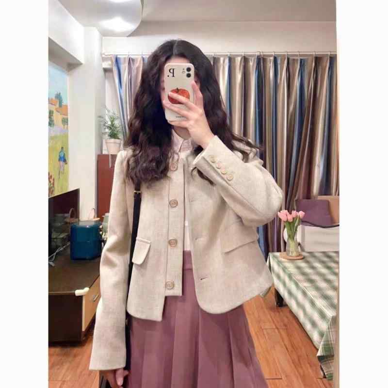 レディース 上衣 香? 粗花・希 ポリエステル 長袖 丸首 単色 刷り上げる 人となり 通い 都市 表現スタイル 秋 秋冬 百搭 短かめ か細い 人となり 心地好い 翰林院風 軽さ 優しいこと 普段使い走り 秋物 女子らしい