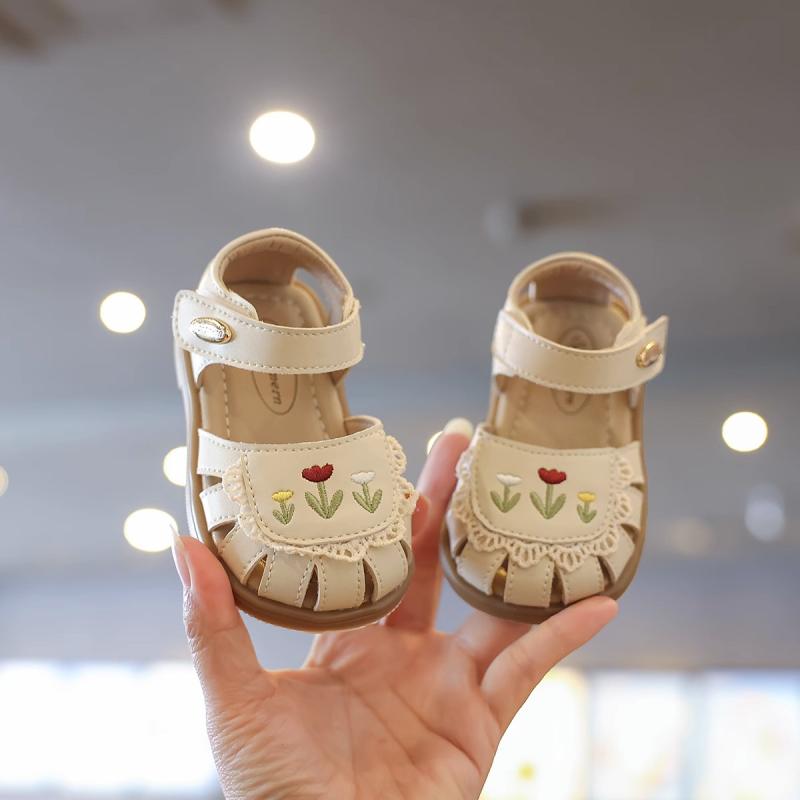 ベビー サンダル 女の子 プリンセス シューズ 柔らかい靴底 1歳 2歳 幼児 靴 ベージュ レース 通気性