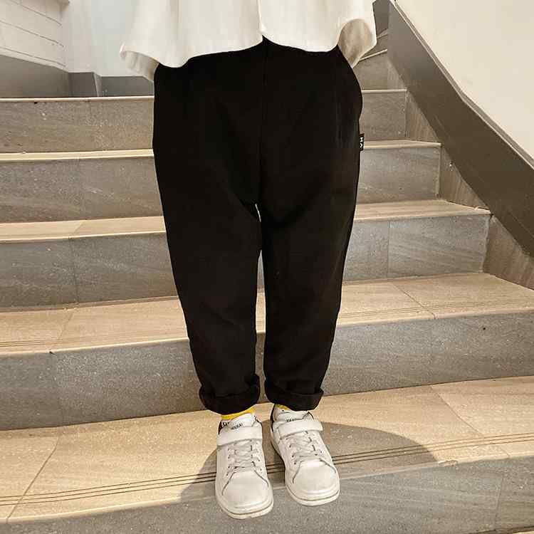 キッズ 男女 秋冬 長ズボン 黒 西? コットン混紡 暖か加? 韓版 長パン 中腰 伸縮性 吸湿速乾 安全 B級 3～8歳 通年対応 普段使い 伸縮素材 純色 シンプル 快適 軽量 室内外 アクティブ コーデ ユニセックス