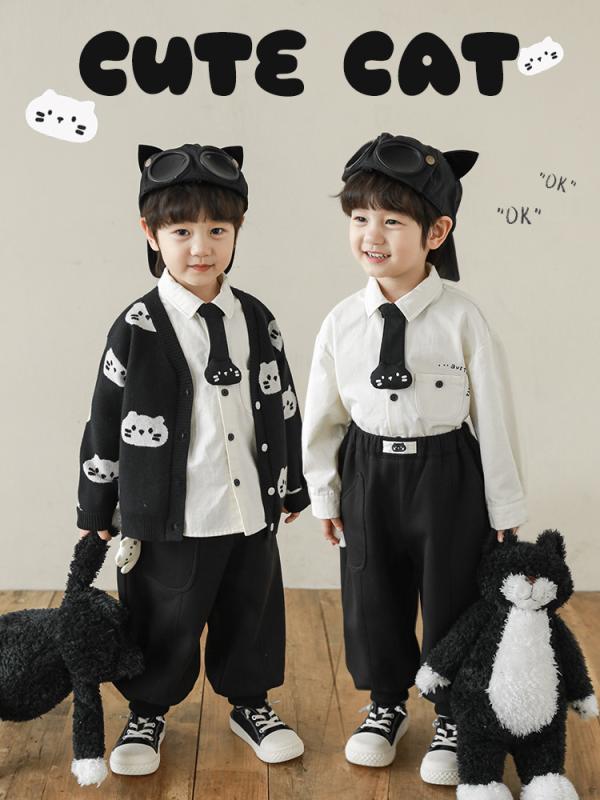 キッズ 男の子 秋冬 セット 長袖 シャツ トップス 毛衣 カーディガン 保暖 長ズボン 束脚パンツ 猫柄 カード プリント 柔らか素材 ?? 混紡 ブラック ミルクホワイト 黒 3～8歳 100～140cm 秋服 子供服 休? スタイル 普通厚 単排ボ
