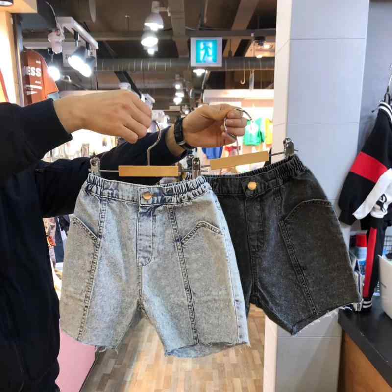 キッズ 牛仔 短パン 男の子 女の子 ユニセックス 夏用 韓風 ワイドレッグ ミッドライズ コットン95% 柔軟加工 酵素洗い 純色 かわいい トレンド ライトブルー グレー 中小児 100-140cm 伸縮性 快適 通気性 普段使い カジュアル