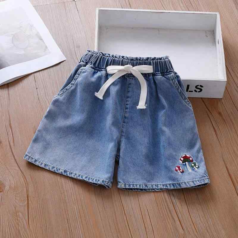 女児 スカート ショートパンツ 牛仔 デニム 綿素材 夏用 春夏 キッズ 女の子 かわいい 刺繍 デザイン 薄手 軽量 百搭 普段使い 遊び着 90cm 100cm 110cm 120cm 130cm 140cm 浅いブルー カラー 中腰 丈 ゆったり