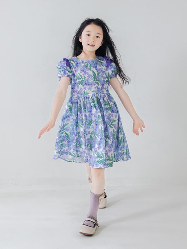 女児 ワンピース 春夏 子供 女の子 かわいい 紫色 花柄 短袖 泡泡袖 木耳辺 法式 甘め A字 コットン 綿100% 吸湿速乾 通気性 軽量 室内外 普段使い 遊び着 ビッグシルエット フレアスカート フレッシュ スイート